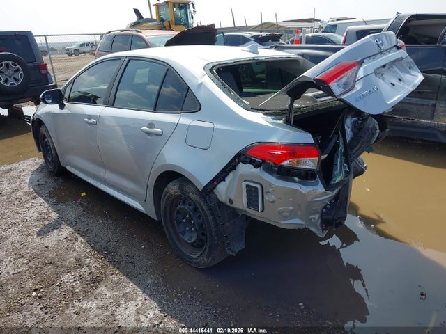 Продаж на аукціоні авто 2022 Toyota Corolla Le, vin: JTDEPMAE9N3012642, номер лоту: 44415441