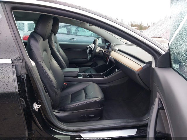 Продаж на аукціоні авто 2019 Tesla Model 3 Long Range/performance, vin: 5YJ3E1EB0KF208561, номер лоту: 44415458