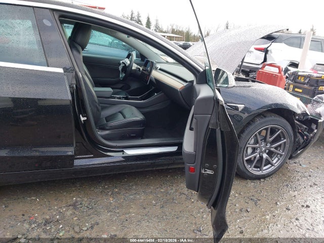 2019 TESLA MODEL 3 5YJ3E1EB0KF208561 Photo 4