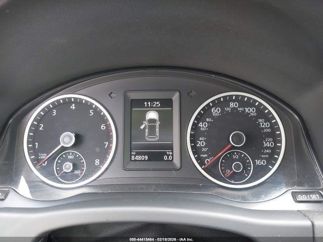 44415464 :رقم المزاد ، WVGAV7AX7HK038850 vin ، 2017 Volkswagen Tiguan مزاد بيع