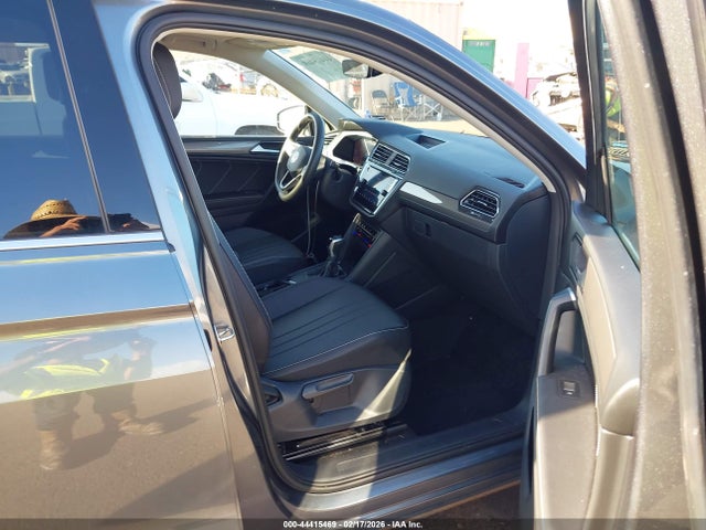 3VVNB7AX0RM052101 Volkswagen Tiguan 2.0t Se/2.0t Wolfsburg Edition