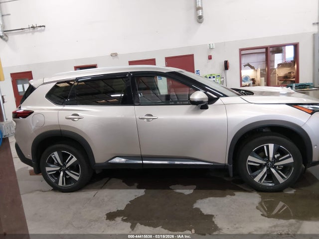 JN8BT3DD4PW320075 Nissan Rogue Platinum Intelligent Awd