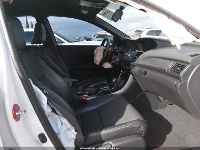 1HGCR2F56HA196132 Honda Accord Sport