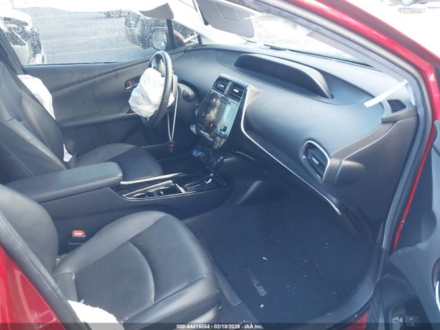 JTDKARFU3H3536195 Toyota Prius Four