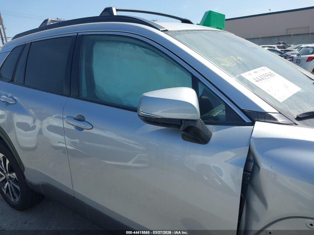 Toyota Corolla Cross Xle 2024 7MUDAAAG0RV111793 Image 14