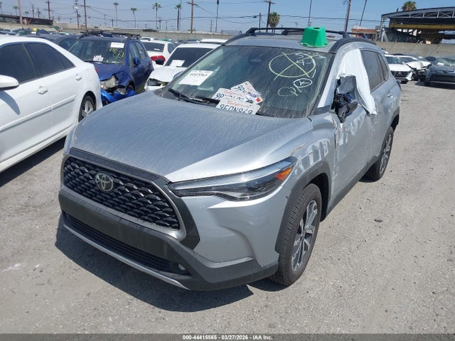 Toyota Corolla Cross Xle 2024 7MUDAAAG0RV111793 Image 2