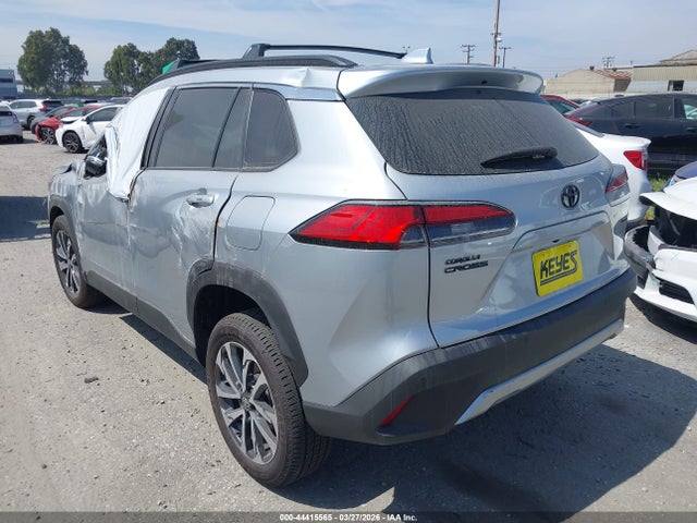 Toyota Corolla Cross Xle 2024 7MUDAAAG0RV111793 Image 3