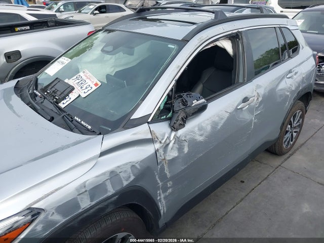 Toyota Corolla Cross Xle 2024 7MUDAAAG0RV111793 Image 6