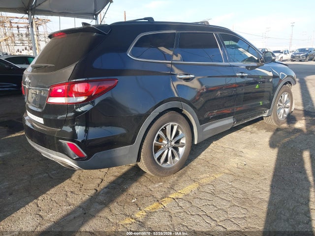 KM8SN4HF3HU235485 Hyundai Santa Fe Se