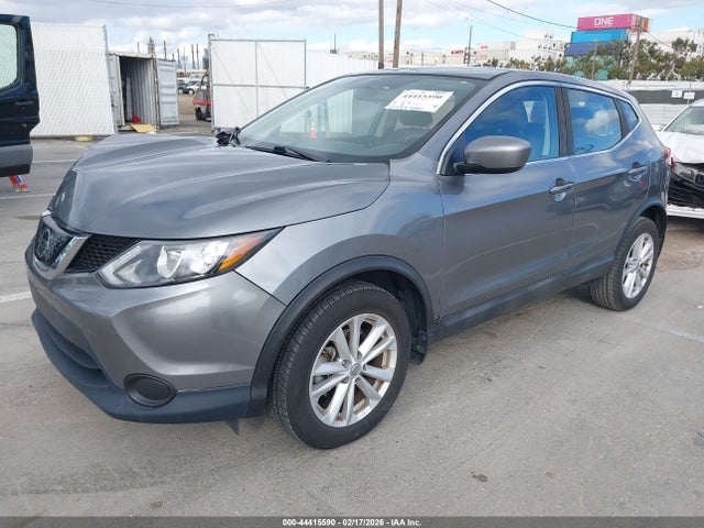 JN1BJ1CP5JW187046 Nissan Rogue Sport S