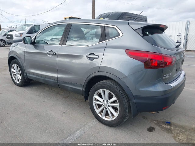 JN1BJ1CP5JW187046 Nissan Rogue Sport S