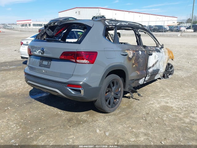 44415591 :رقم المزاد ، 3VVTX7B20NM071446 vin ، 2022 Volkswagen Taos 1.5t Se مزاد بيع