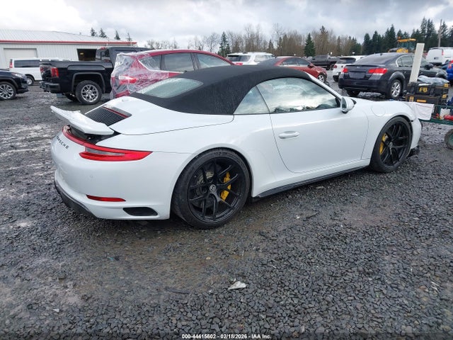 2018 PORSCHE 911 WP0CB2A93JS147239 Photo 3