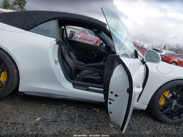 2018 PORSCHE 911 WP0CB2A93JS147239 Photo 4