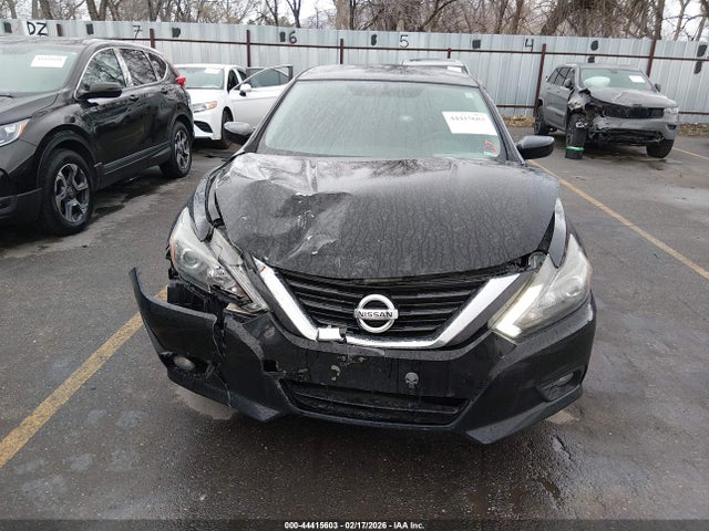 1N4AL3AP8HC217711 Nissan Altima 2.5 Sr