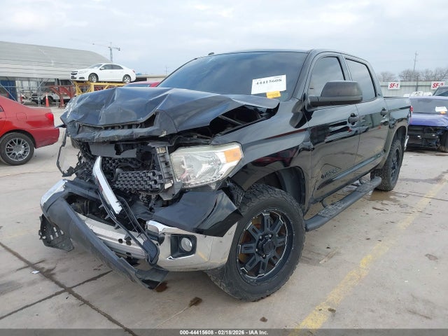 5TFEM5F13HX111586 Toyota Tundra Sr5 4.6l V8