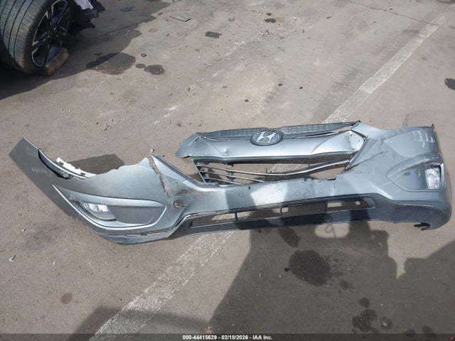 KM8JUCAG6FU068371 Hyundai TUCSON SE