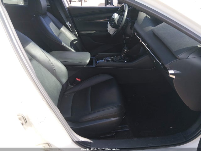 JM1BPBJY8M1331185 Mazda Mazda3 2.5 Turbo