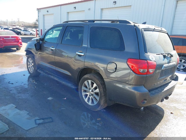 2011 TOYOTA SEQUOIA 5TDJW5G11BS046144 Photo 2