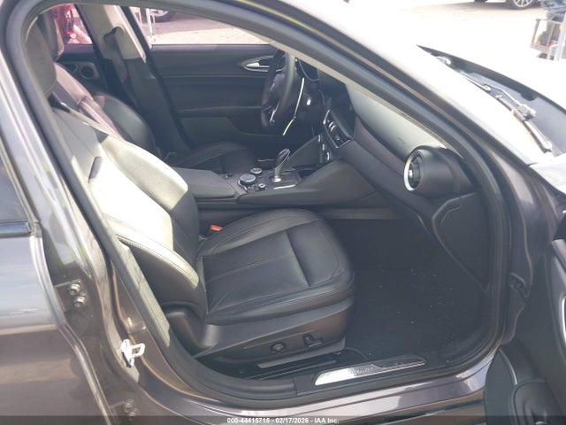 2017 ALFA ROMEO GIULIA ZARFAEBN2H7555960 Photo 4