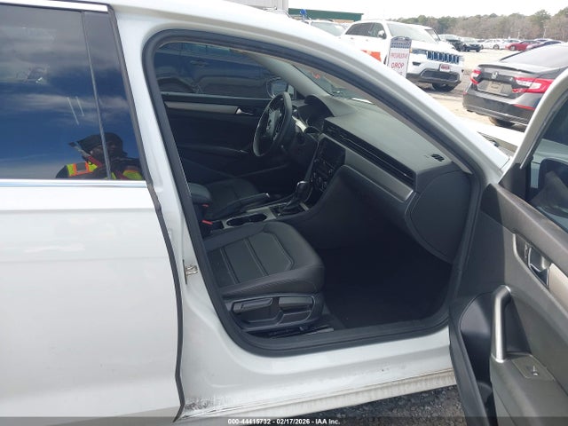 Aukcja sprzedaży 2021 Volkswagen Passat 2.0t Se, vin: 1VWSA7A39MC010311, numer aukcji: 44415732