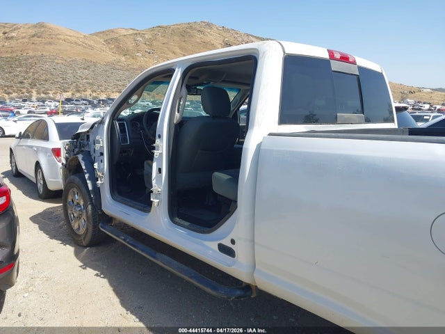 44415744 :رقم المزاد ، 3C6UR5JJ4GG269465 vin ، 2016 Ram 2500 Big Horn مزاد بيع