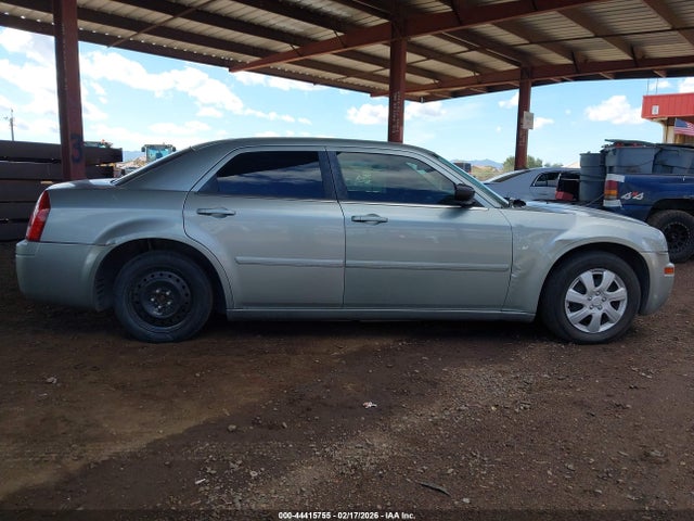 2005 Chrysler 300 მანქანა იყიდება აუქციონზე, vin: 2C3JA43R25H153666, აუქციონის ნომერი: 44415755