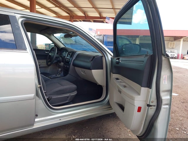 2005 Chrysler 300 მანქანა იყიდება აუქციონზე, vin: 2C3JA43R25H153666, აუქციონის ნომერი: 44415755