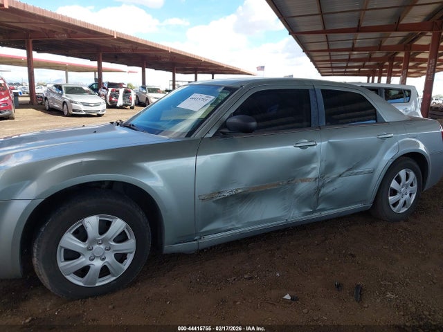 2005 Chrysler 300 მანქანა იყიდება აუქციონზე, vin: 2C3JA43R25H153666, აუქციონის ნომერი: 44415755