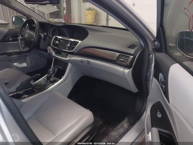 2015 Honda Accord Ex-l მანქანა იყიდება აუქციონზე, vin: 1HGCR2F83FA062931, აუქციონის ნომერი: 44415758