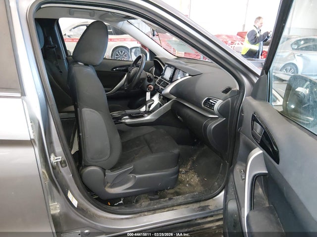 2019 MITSUBISHI ECLIPSE CROSS JA4AT3AA0KZ031200 Photo 4