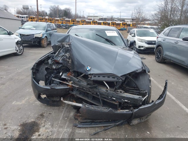 44415826 :رقم المزاد ، 3MW5R7J09L8B16663 vin ، 2020 Bmw 330i Xdrive مزاد بيع