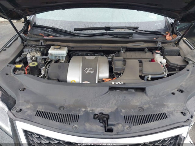 44415839 :رقم المزاد ، 2T2BGMCA0HC017085 vin ، 2017 Lexus Rx 450h F Sport مزاد بيع