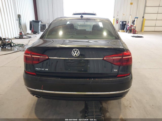 Volkswagen Passat 2.0t Se 2018 1VWBA7A32JC024708 Image 17