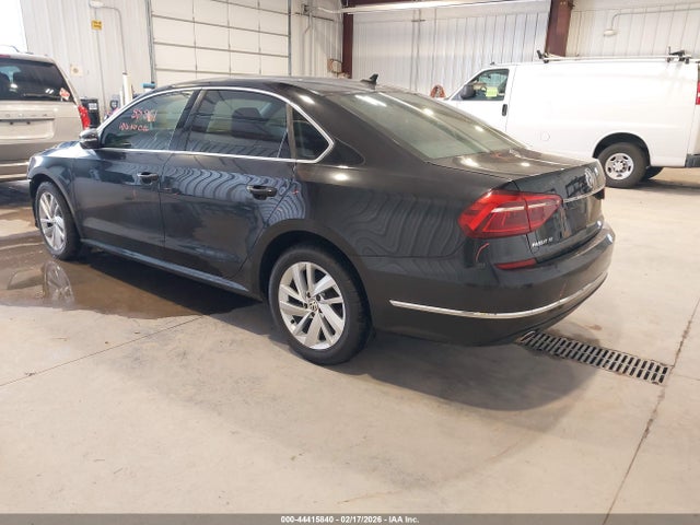 Volkswagen Passat 2.0t Se 2018 1VWBA7A32JC024708 Image 3