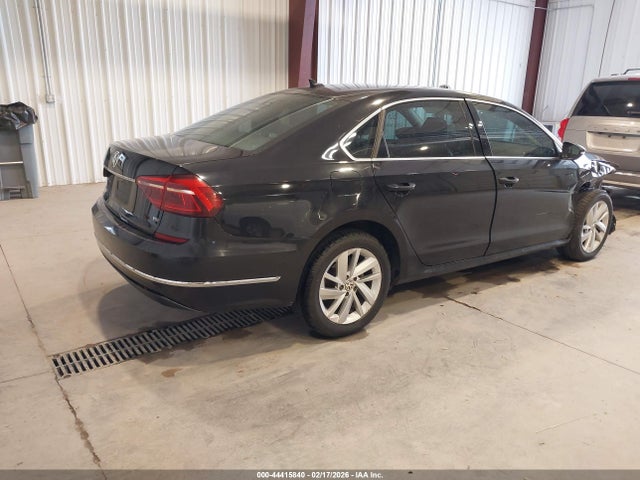 Volkswagen Passat 2.0t Se 2018 1VWBA7A32JC024708 Image 4