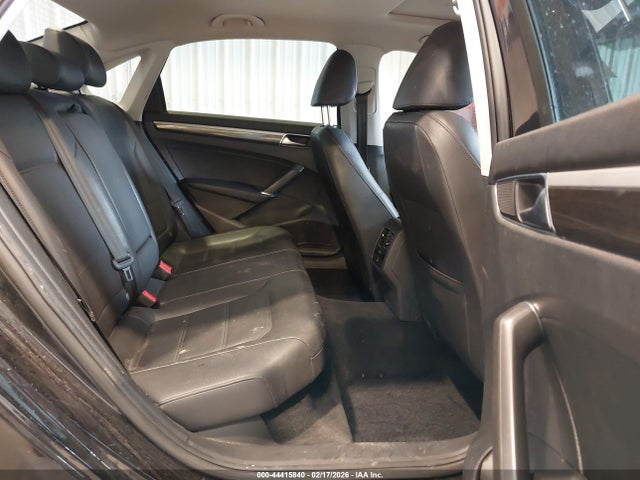 Volkswagen Passat 2.0t Se 2018 1VWBA7A32JC024708 Image 8