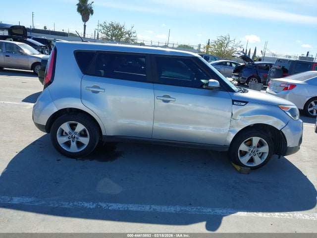 KNDJN2A27J7541573 KIA Soul