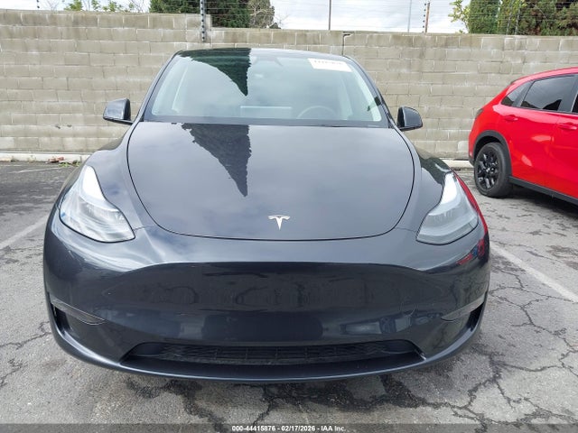 7SAYGDEF7RF197835 Tesla Model Y Performance Dual Motor All-wheel Drive