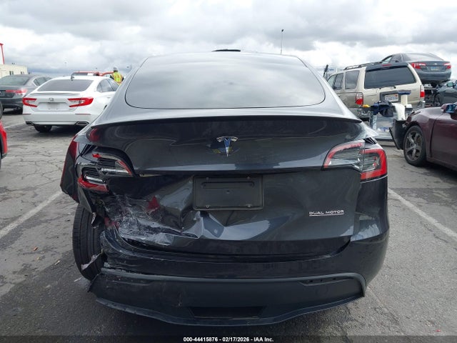 7SAYGDEF7RF197835 Tesla Model Y Performance Dual Motor All-wheel Drive