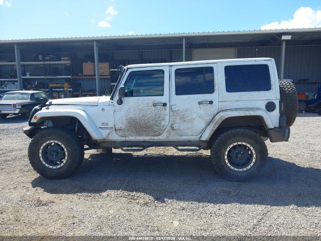 1C4HJWDGXGL177416 Jeep Wrangler Unlimited Sport