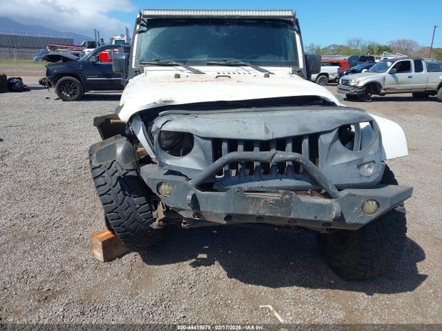 1C4HJWDGXGL177416 Jeep Wrangler Unlimited Sport