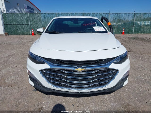 1G1ZD5ST7PF137484 Chevrolet Malibu Fwd 1lt