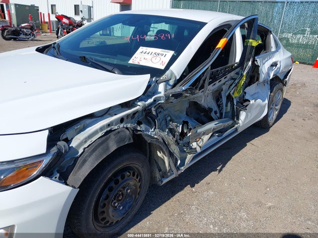 1G1ZD5ST7PF137484 Chevrolet Malibu Fwd 1lt