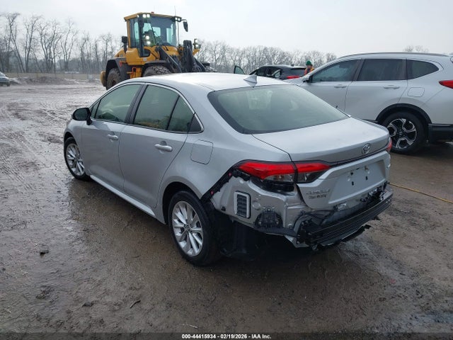Toyota Corolla Xle 2022 JTDFPMAE0NJ215810 Image 3
