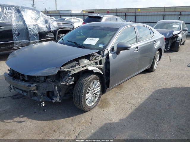 44415935 :رقم المزاد ، JTHBK1GG6D2004705 vin ، 2013 Lexus Es 350 مزاد بيع