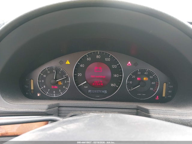 44415937 :رقم المزاد ، WDBUF65J63A157839 vin ، 2003 Mercedes-benz E 320 مزاد بيع