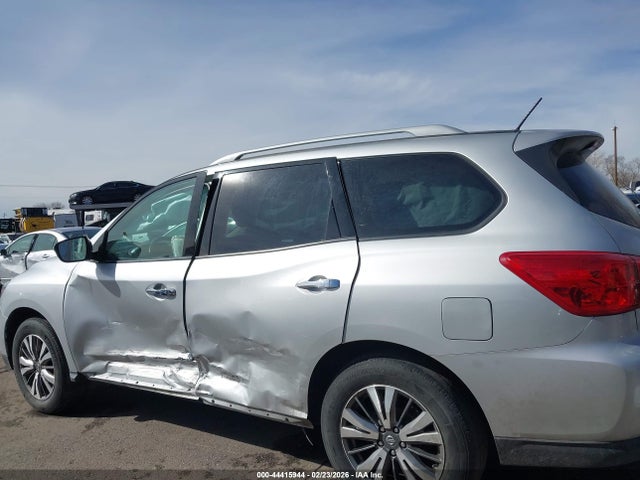 5N1DR2MMXJC632399 Nissan Pathfinder Sv