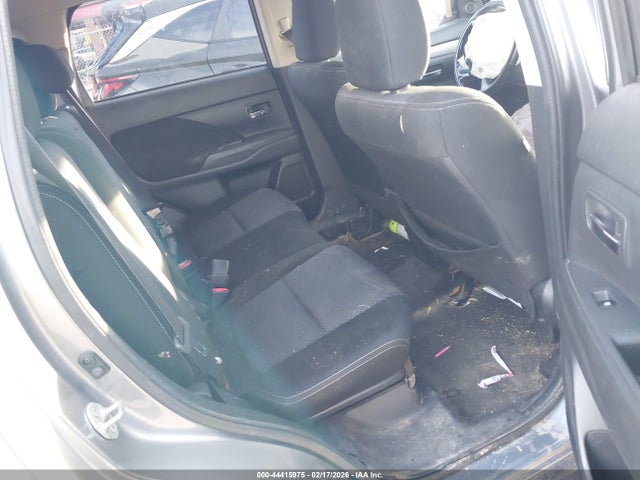 2017 MITSUBISHI OUTLANDER JA4AD2A33HZ032388 Photo 7