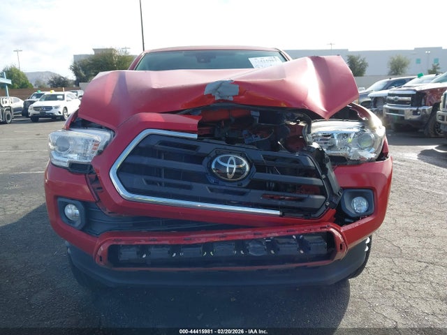 5TFAX5GN2KX159949 Toyota Tacoma Sr5